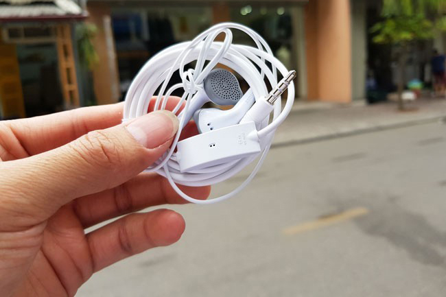 Tai nghe Galaxy A51 chính hãng Samsung